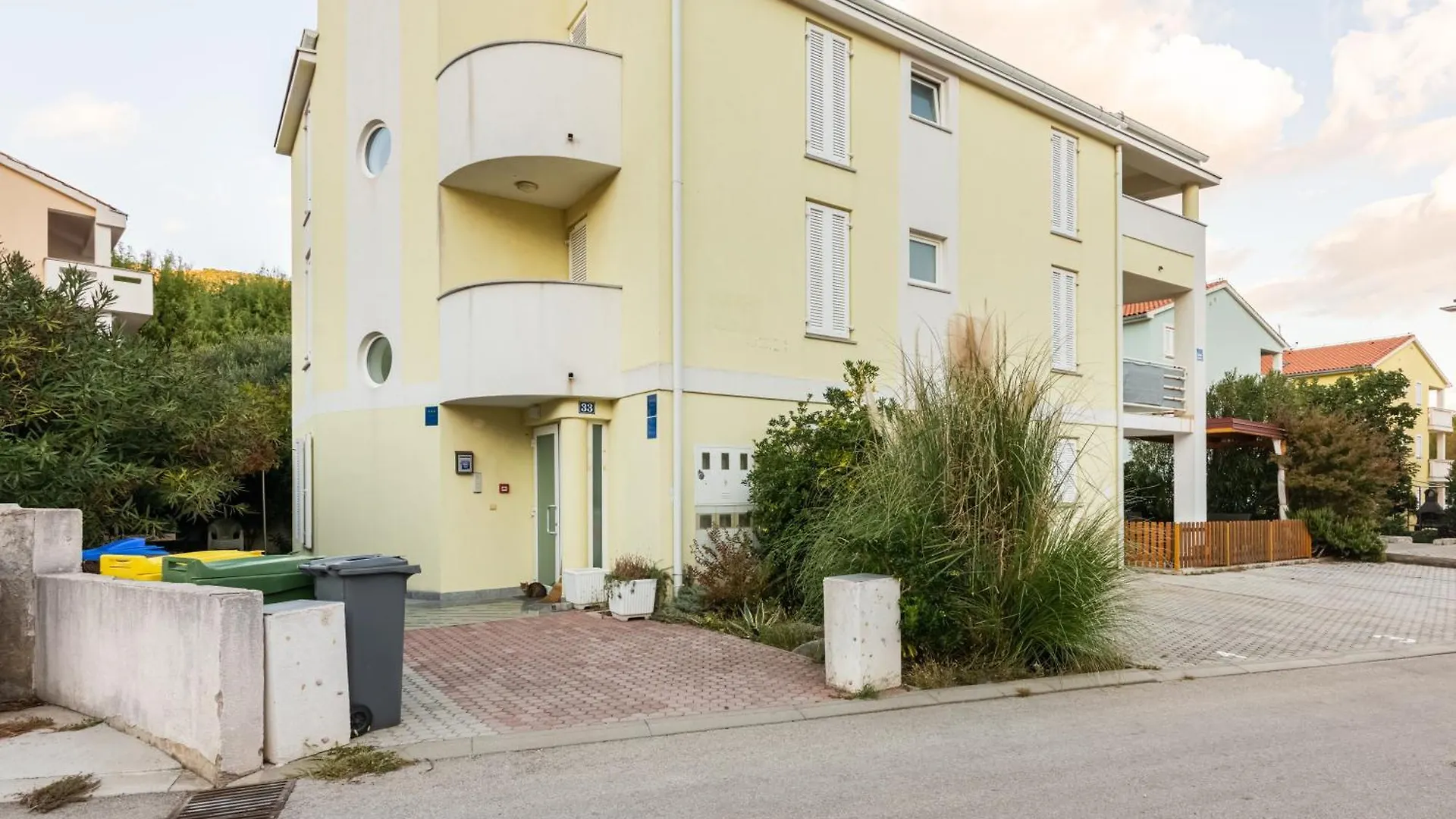 Apartments Olivella With Terrace Baska  Croatia