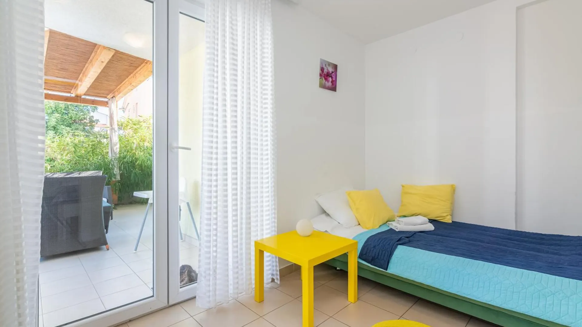 Apartments Olivella With Terrace Baska