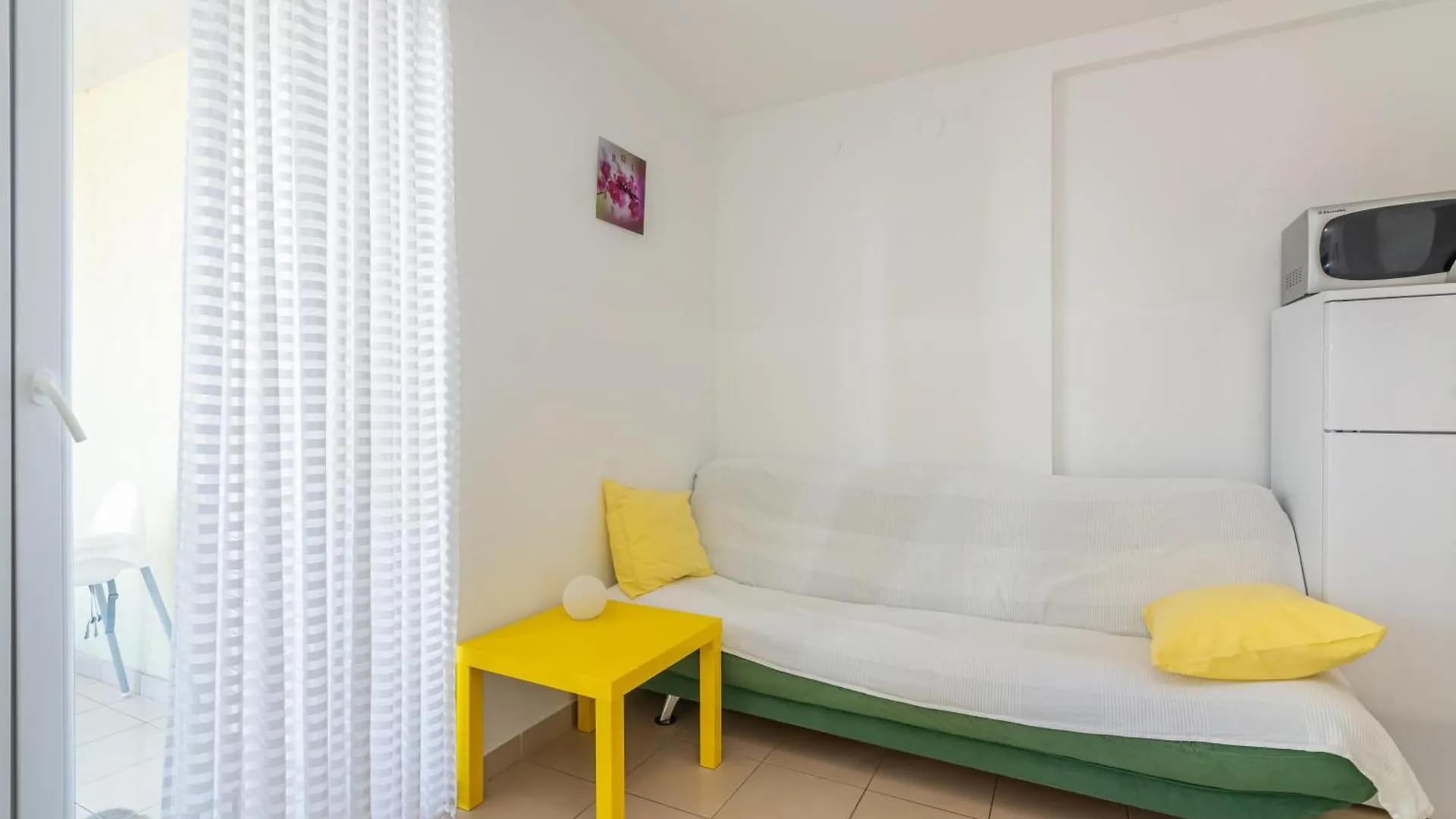 Apartments Olivella With Terrace Baska